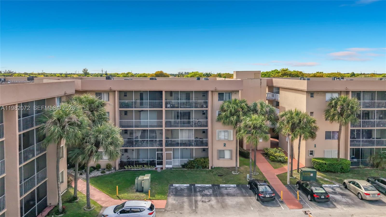 COUNTRY LANE CONDO #2 - Residential