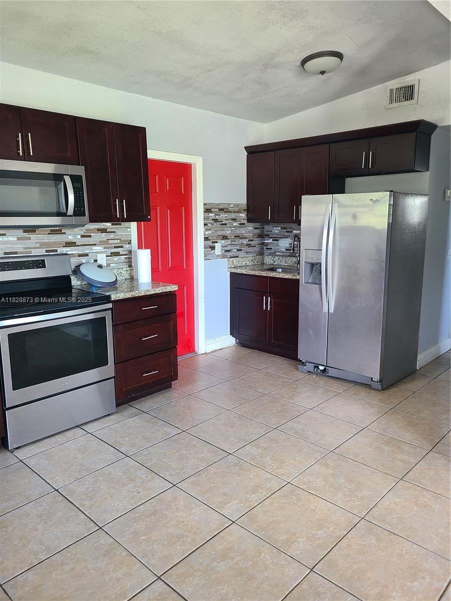 1721 NW 152nd St