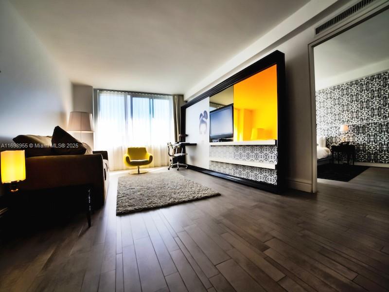 1100 WEST CONDO HOTEL - Residential Lease