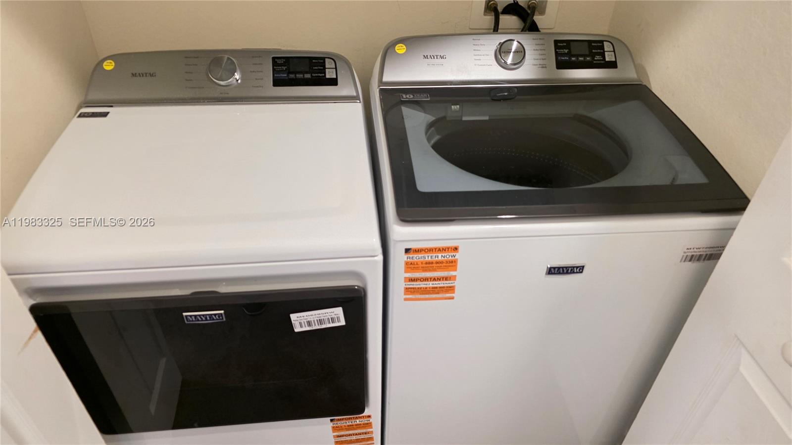 BAYWINDS OF GALAPAGOS FIR - Residential