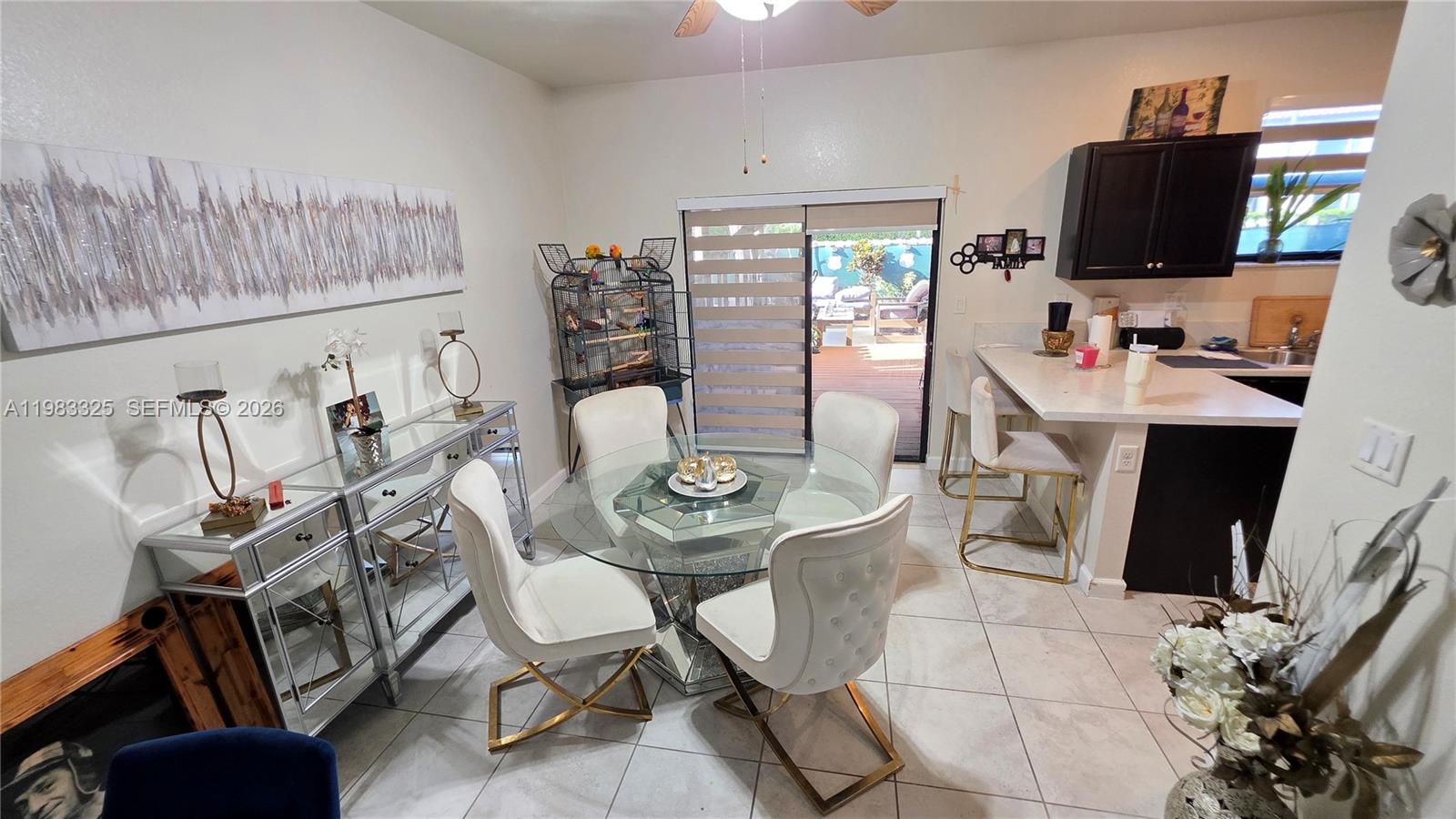 BAYWINDS OF GALAPAGOS FIR - Residential