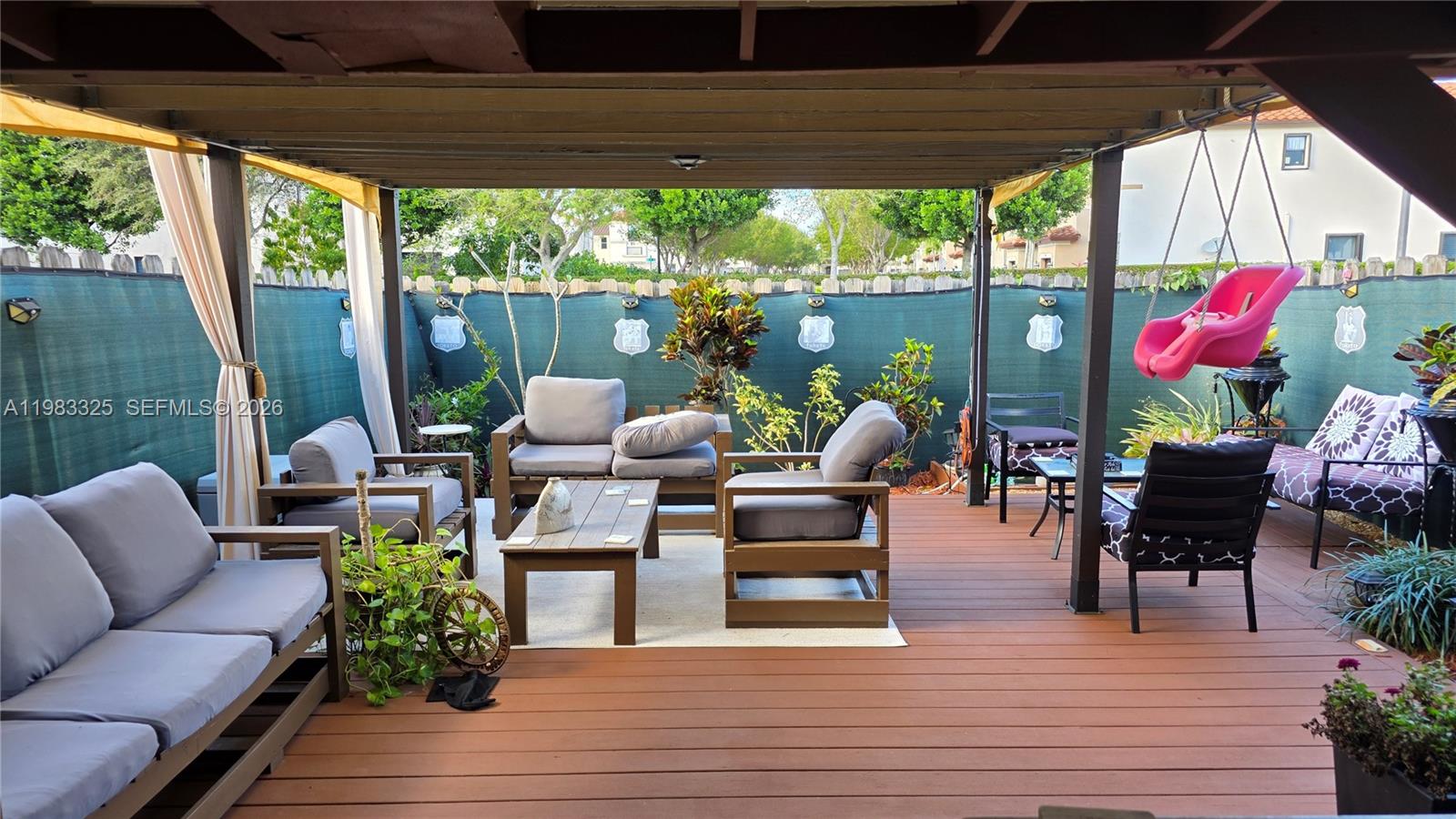 BAYWINDS OF GALAPAGOS FIR - Residential