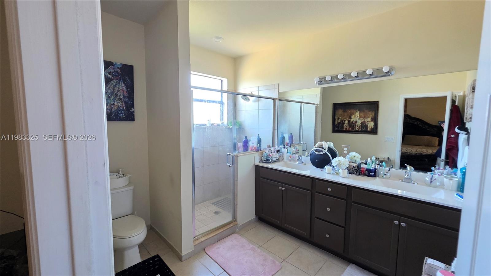 BAYWINDS OF GALAPAGOS FIR - Residential