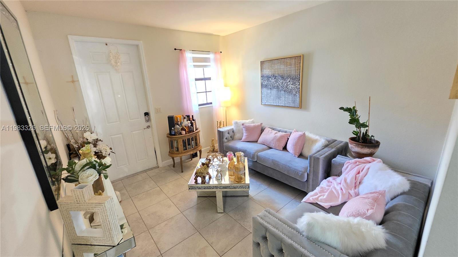 BAYWINDS OF GALAPAGOS FIR - Residential