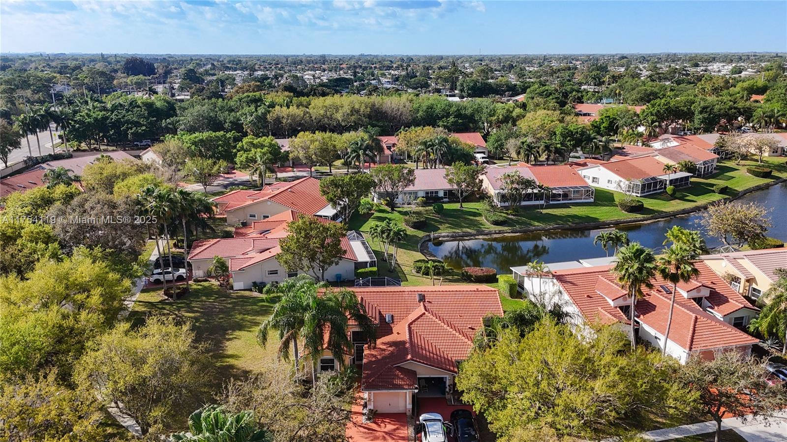 SAUSALITO PLACE - Residential
