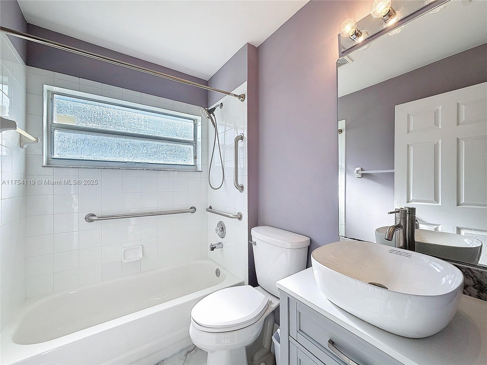 SAUSALITO PLACE - Residential