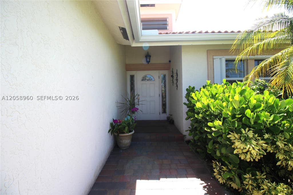 Photo of 6486 Woodbury Rd, Boca Raton, FL 33433 (MLS # A12058960)