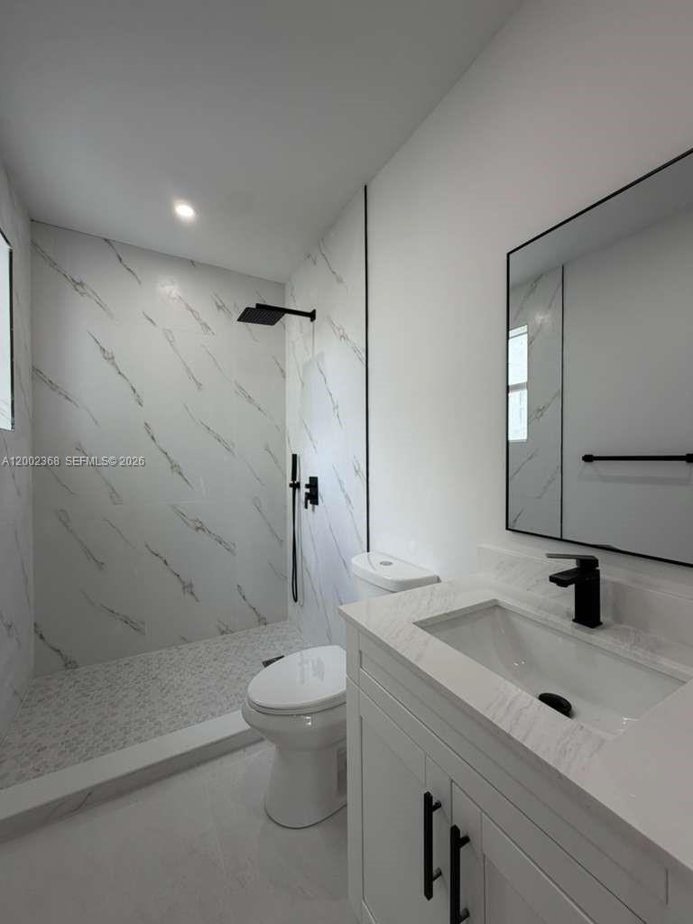 BEACON MANOR - Residential Lease