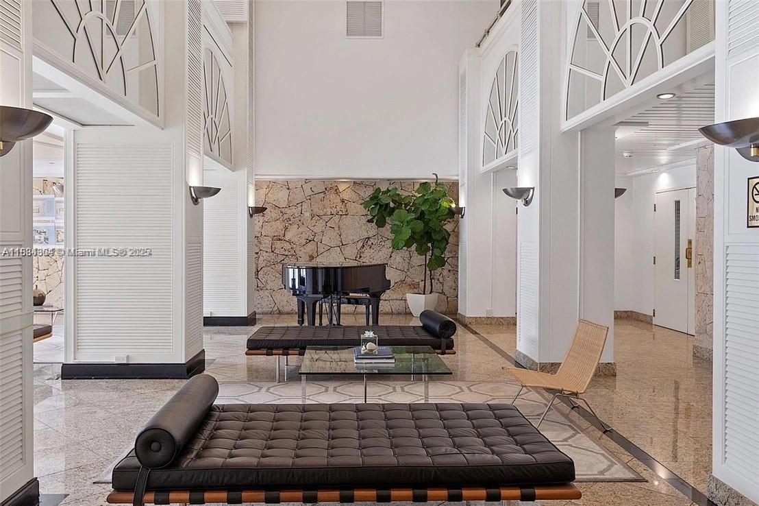 THE PALM BAY YACHT CLUB C - Residential