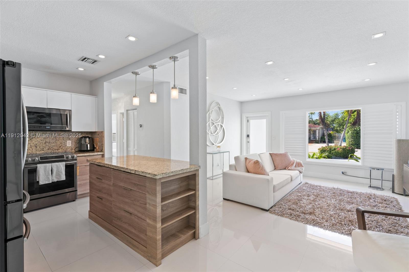 TAMIAMI ACRES PLAN 2 - Residential Lease