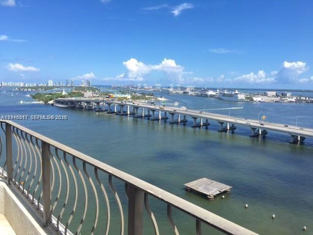 VENETIA CONDO - Residential