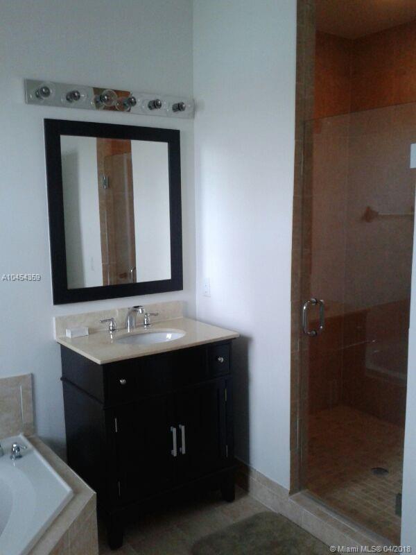 FONTAINEBLEAU WEST NORTH - Residential Lease