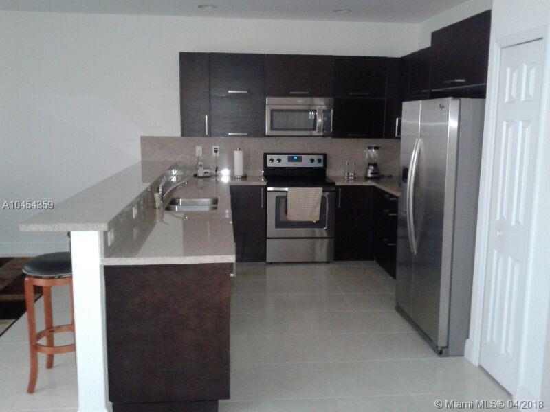 FONTAINEBLEAU WEST NORTH - Residential Lease