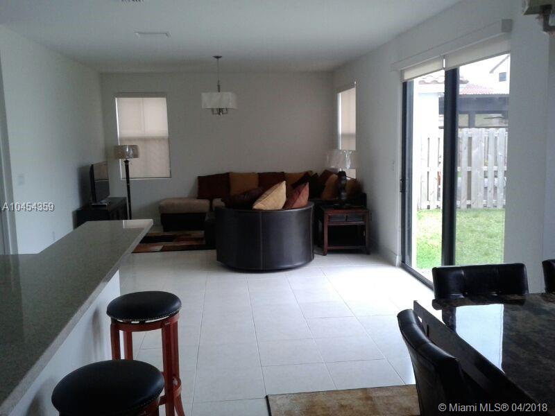 FONTAINEBLEAU WEST NORTH - Residential Lease