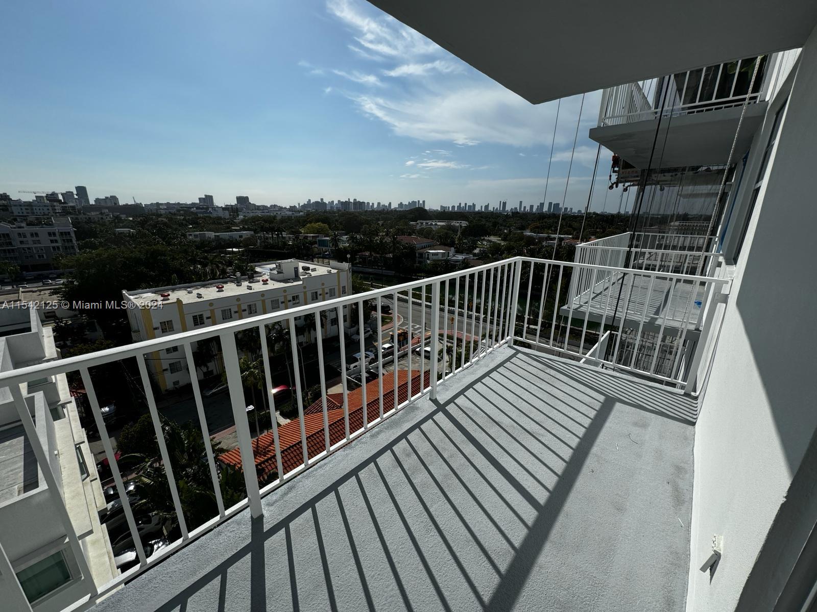 Property for Sale at 2829 Indian Creek Dr 909, Miami Beach, Miami-Dade County, Florida - Bedrooms: 2 
Bathrooms: 2  - $390,000