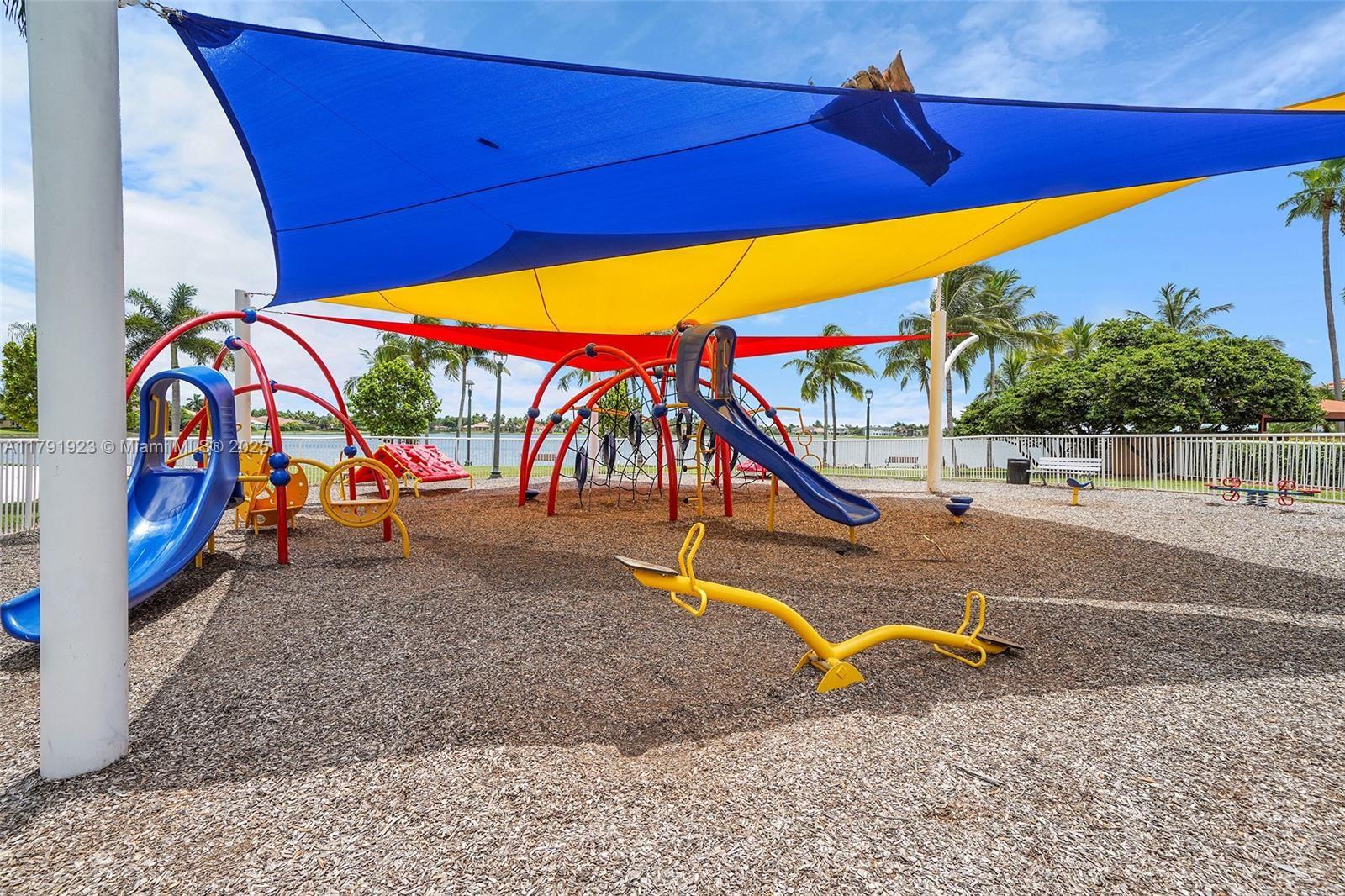 SUNSET LAKES PLAT THREE - Residential