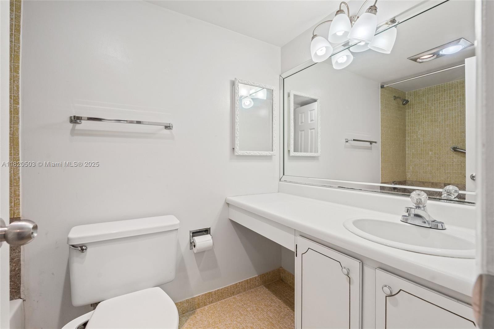 VILLA DORADA CONDO NO 1 - Residential