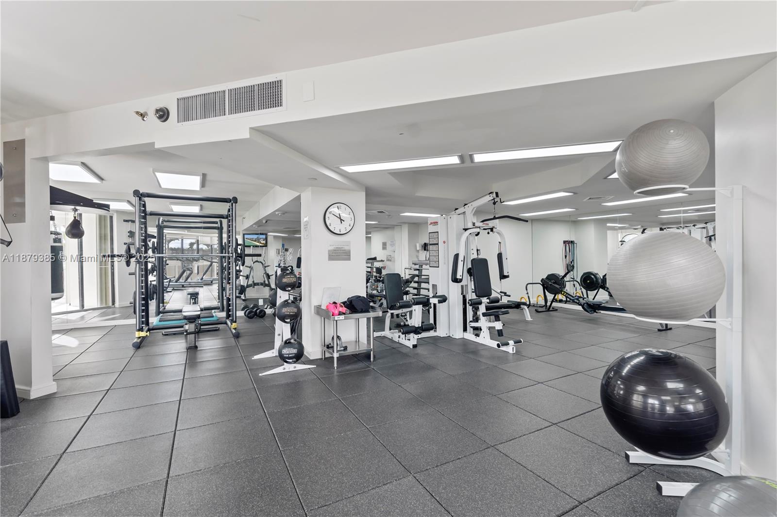 THE LANDMARK - Residential