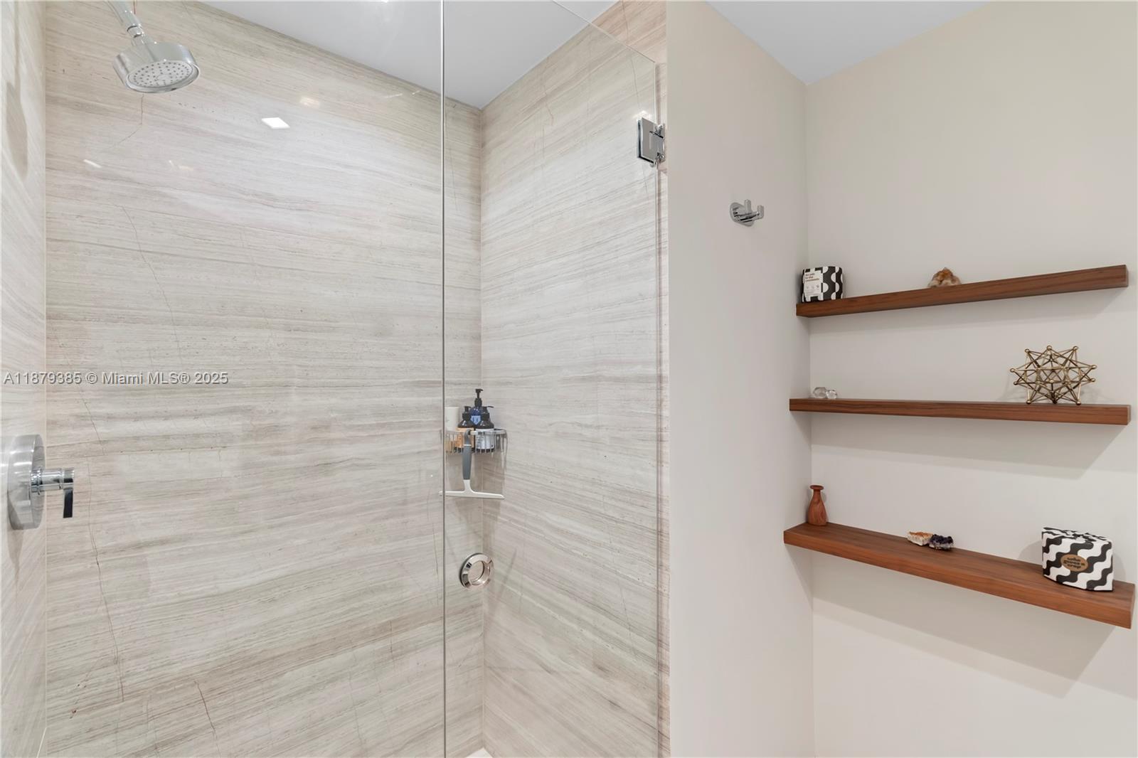 THE LANDMARK - Residential