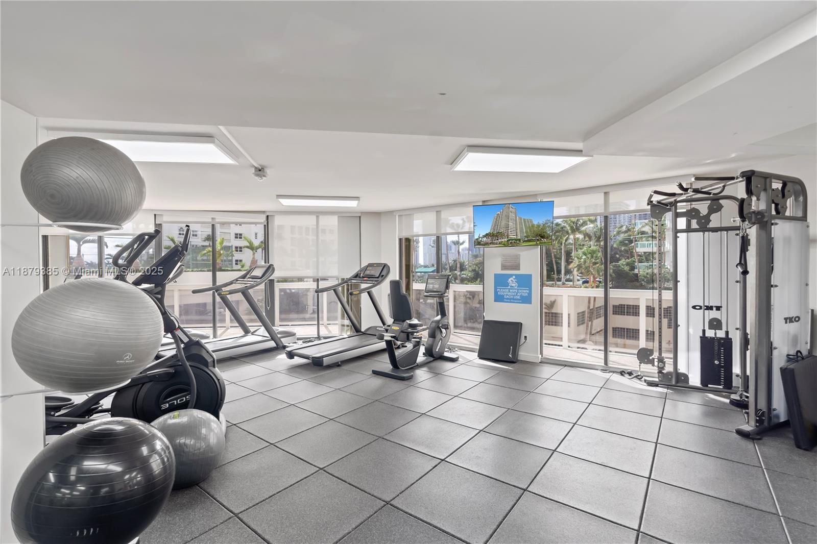 THE LANDMARK - Residential