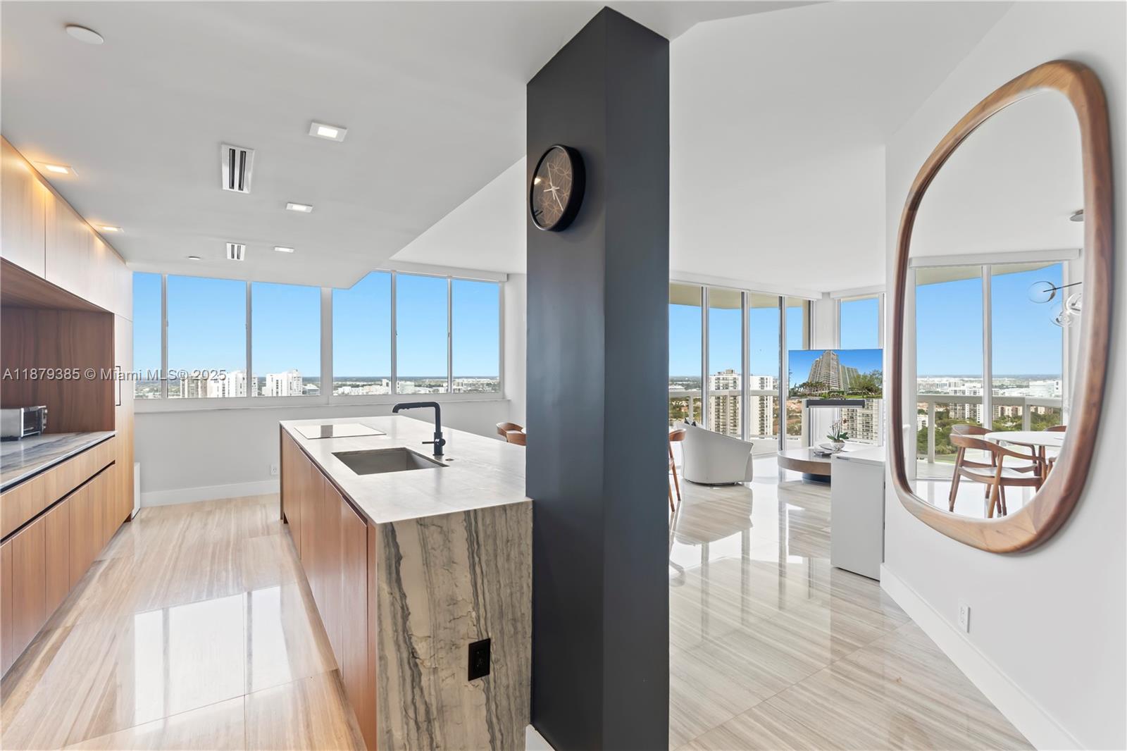 THE LANDMARK - Residential