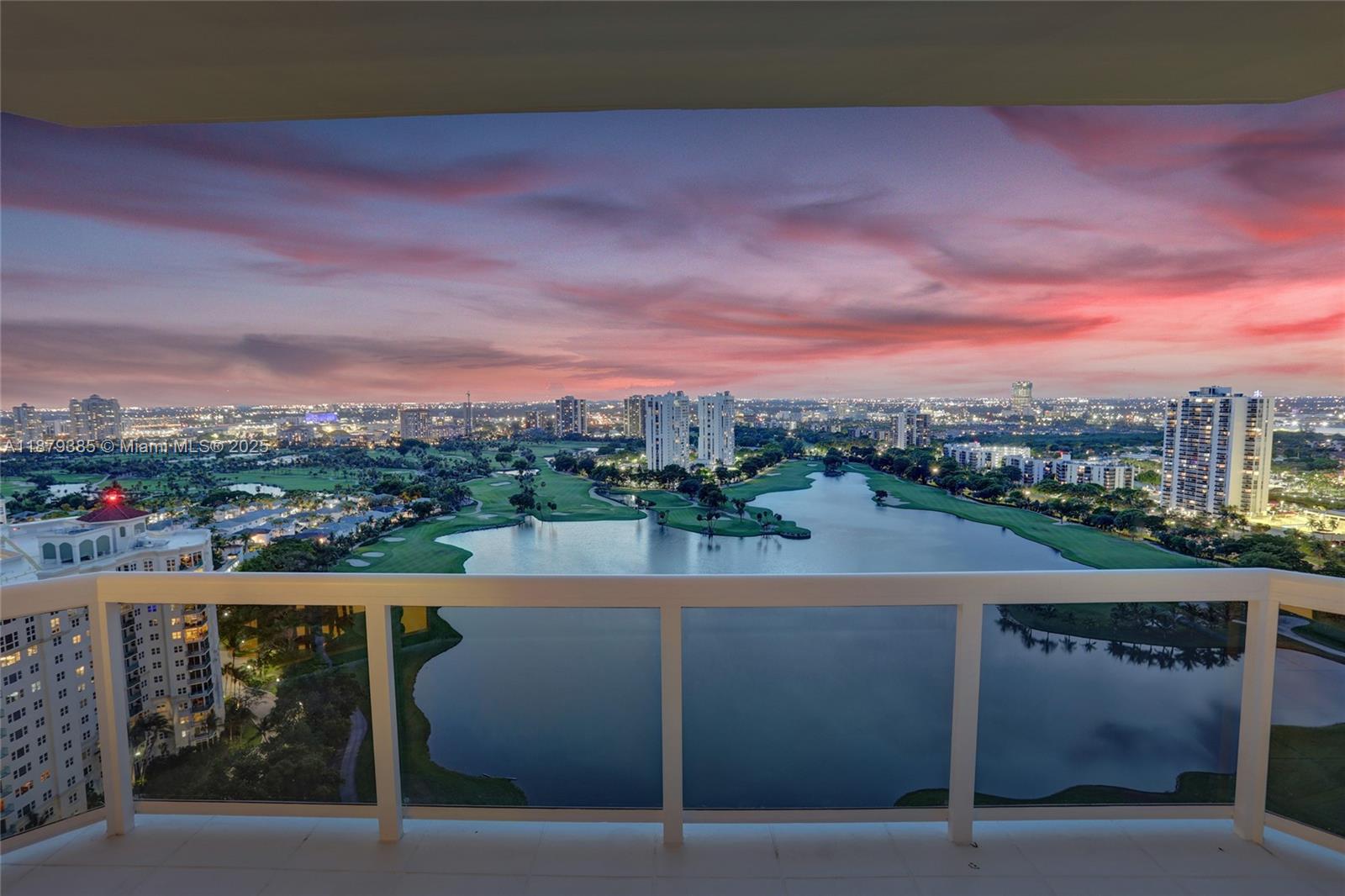 20185 E Country Club Dr PH6