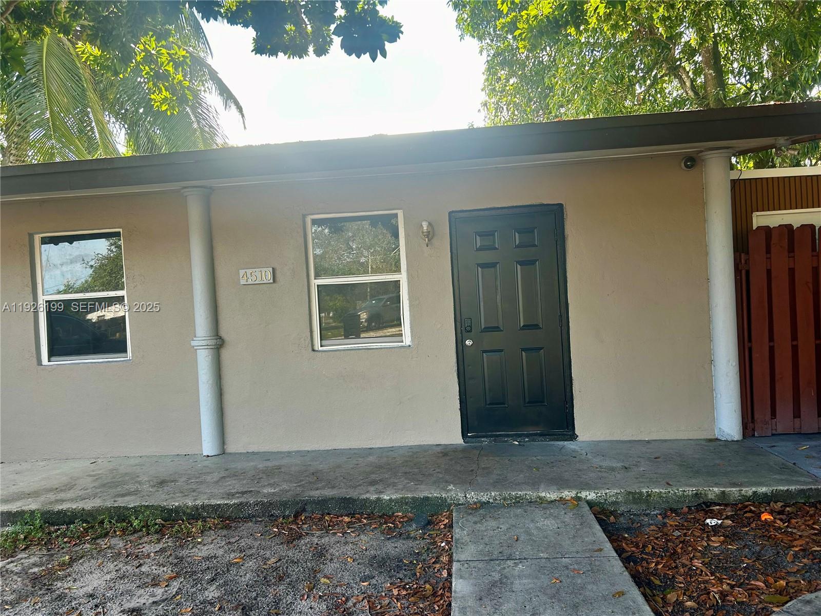 LAKE FOREST SEC ONE - Residential Lease