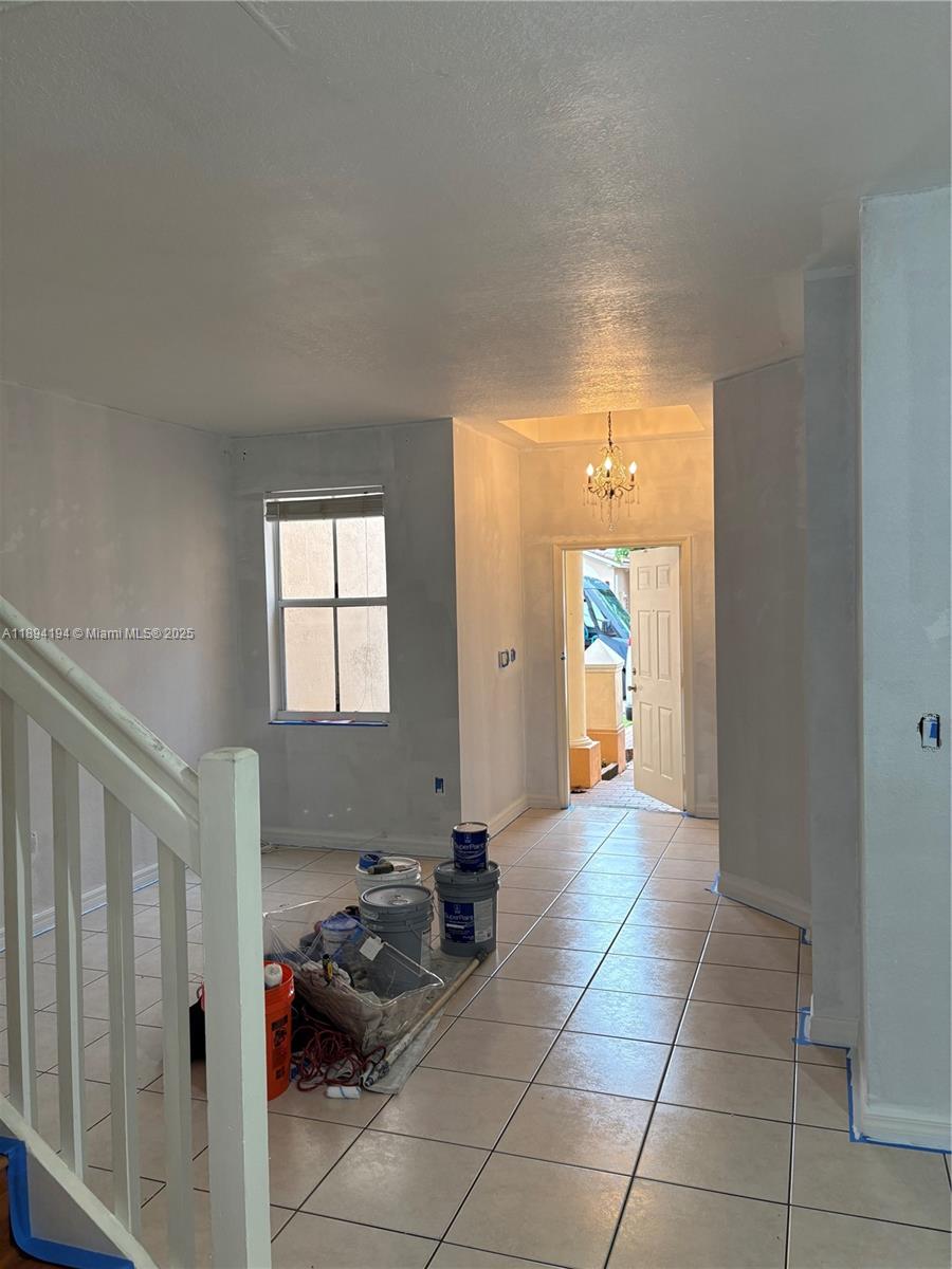 KENDALL BREEZE SOUTH - Residential Lease