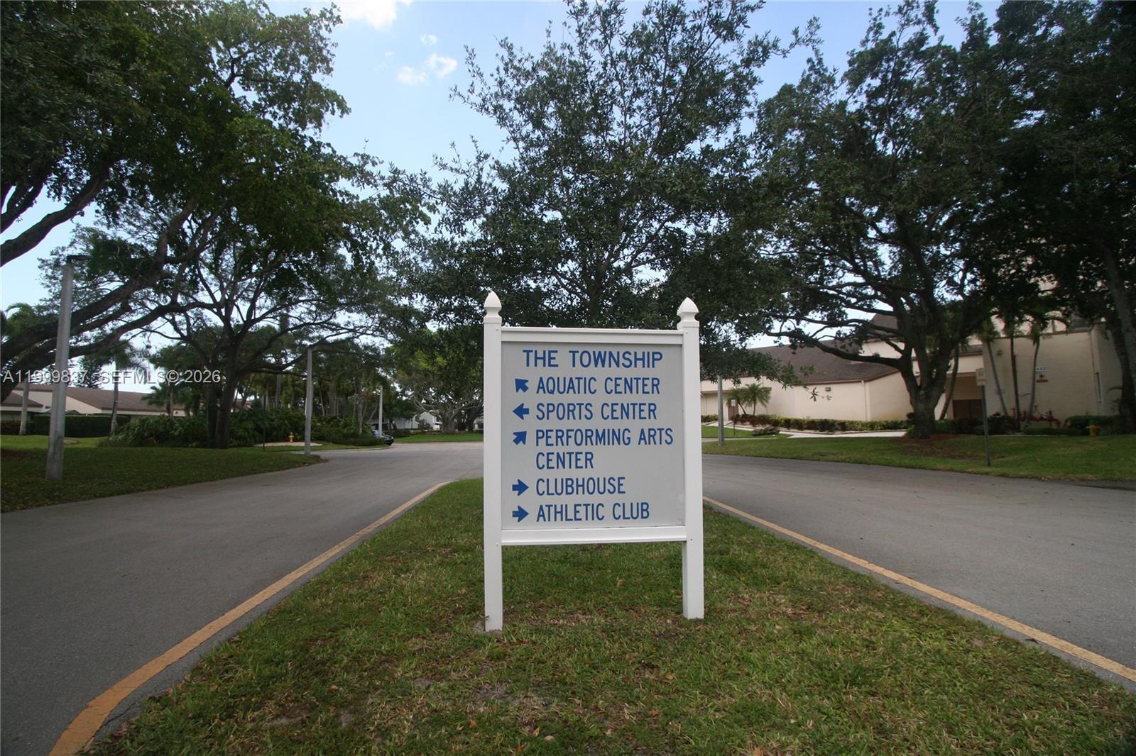 BAYWOOD VILLAGE II-C COND - Residential