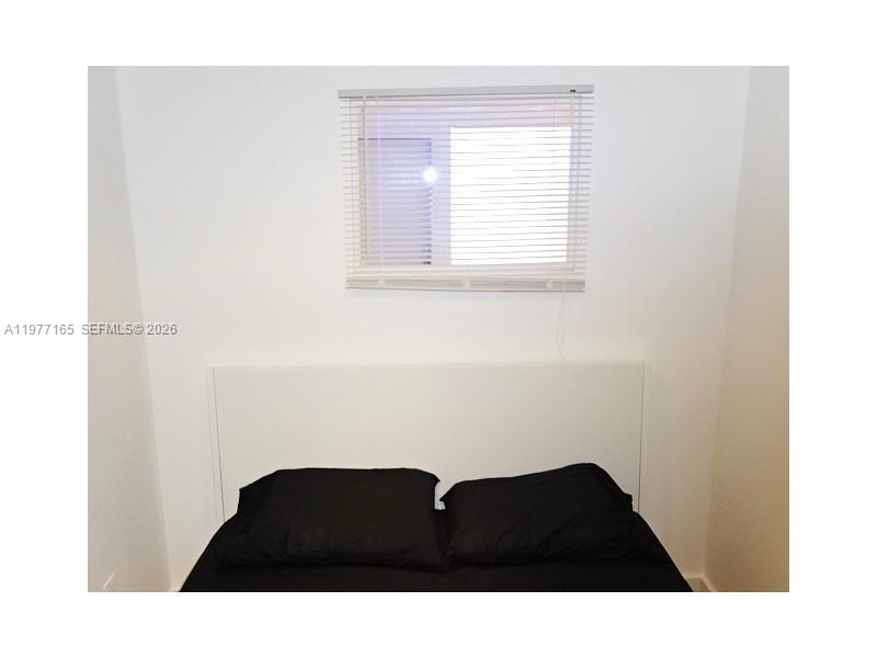 THE PINEAPPLE CONDO - Residential Lease