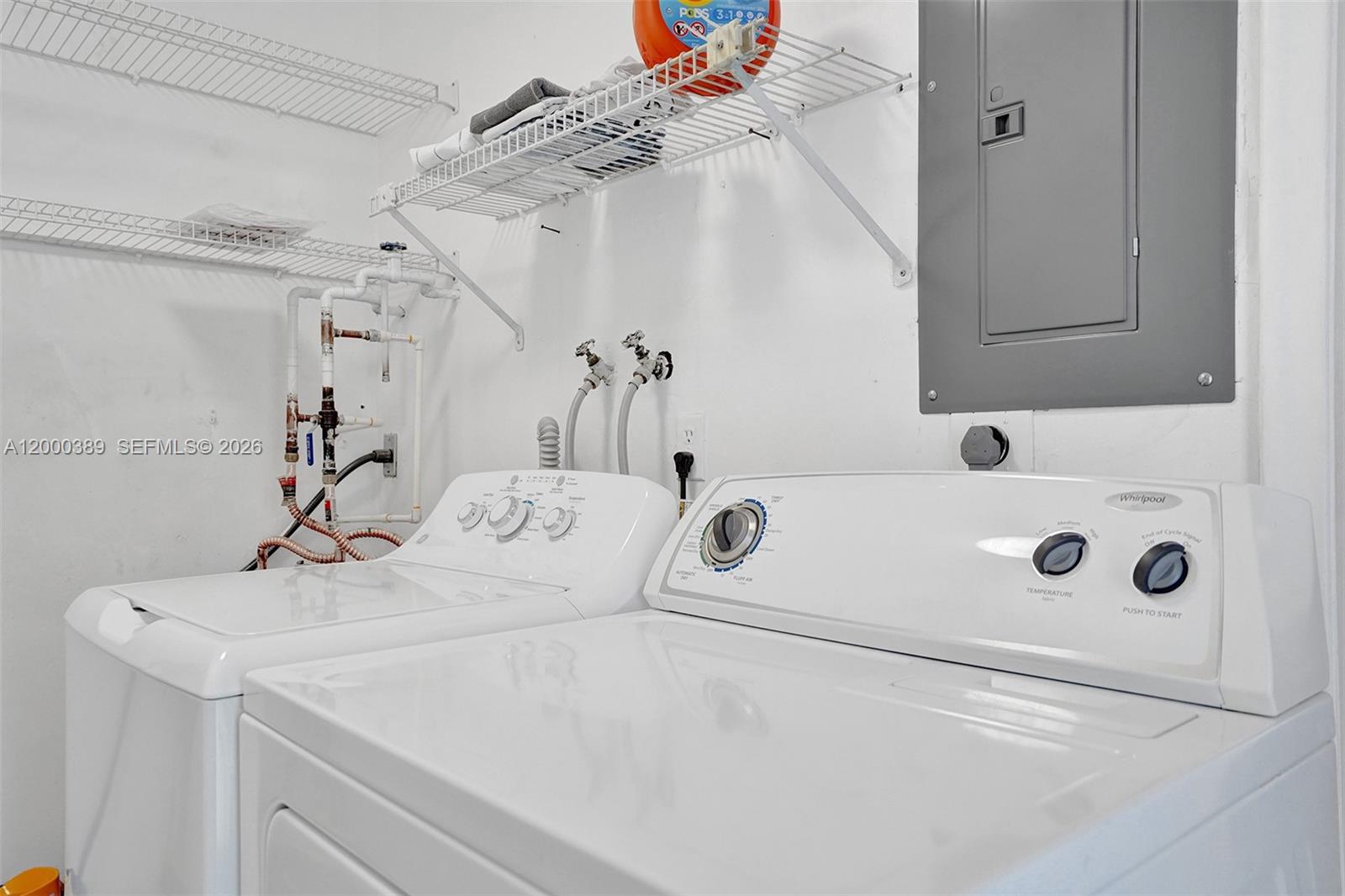 HOLLYWOOD LAKES SECTION - Residential