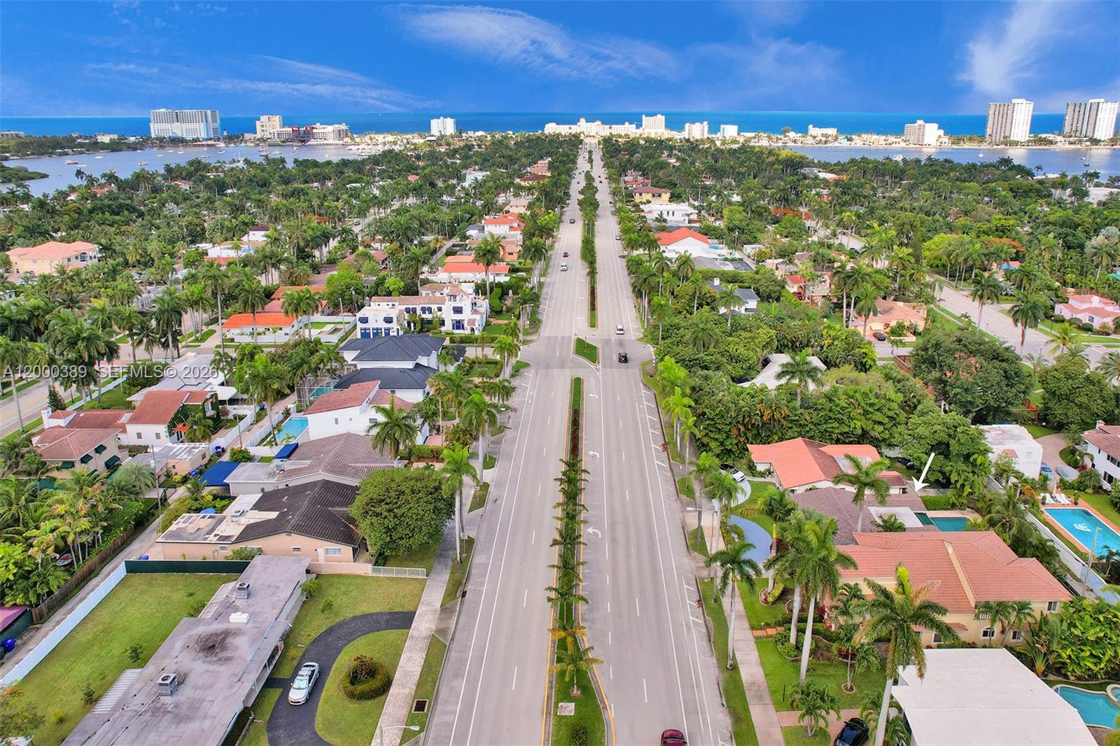 HOLLYWOOD LAKES SECTION - Residential