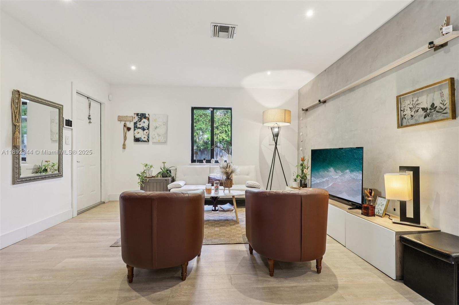 OVERBROOK SHORES NO 3 - Residential
