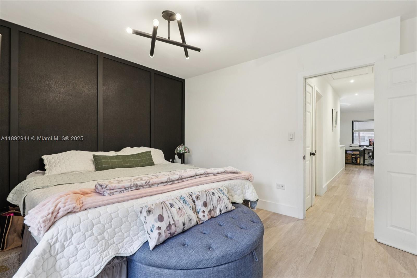 OVERBROOK SHORES NO 3 - Residential