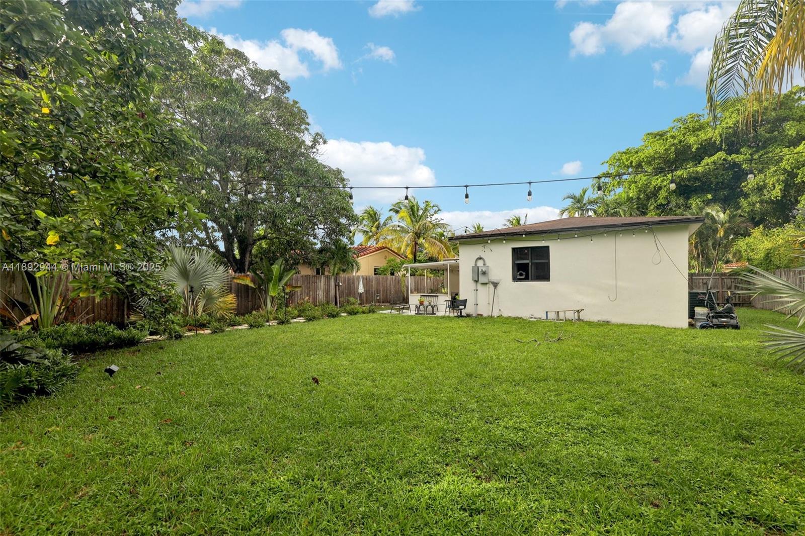 OVERBROOK SHORES NO 3 - Residential
