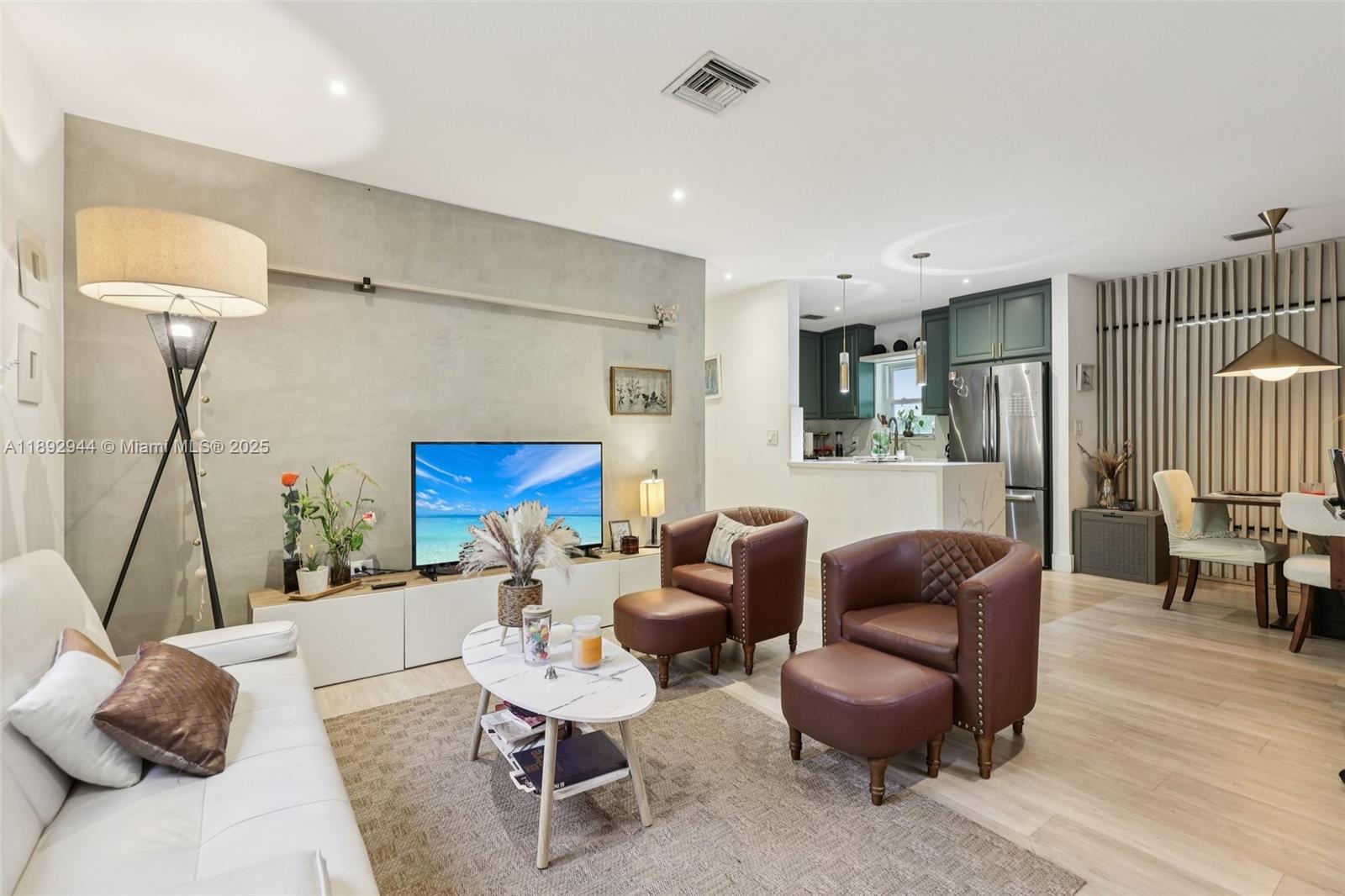 OVERBROOK SHORES NO 3 - Residential