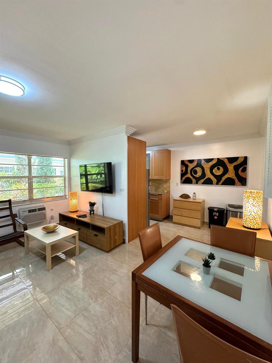 ARCADIA HOUSE CONDO - Residential