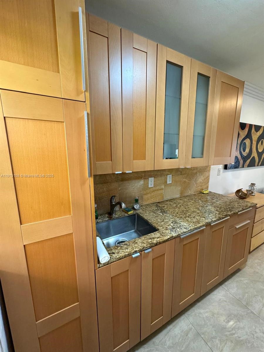 ARCADIA HOUSE CONDO - Residential