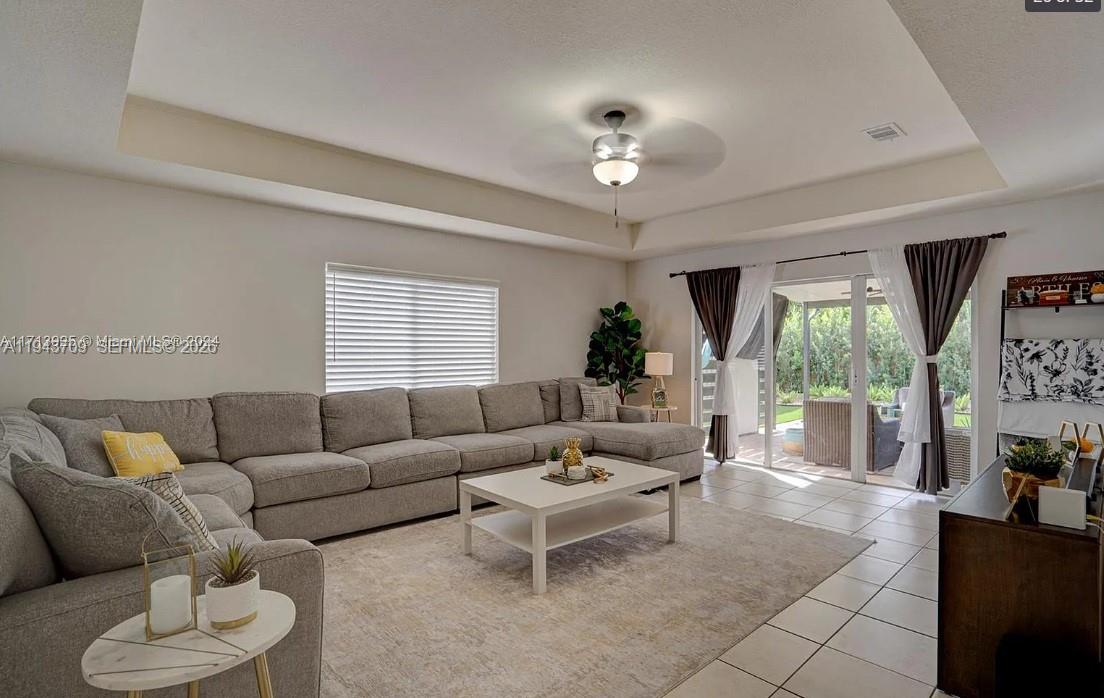 SILVER PALM HOMES - Residential