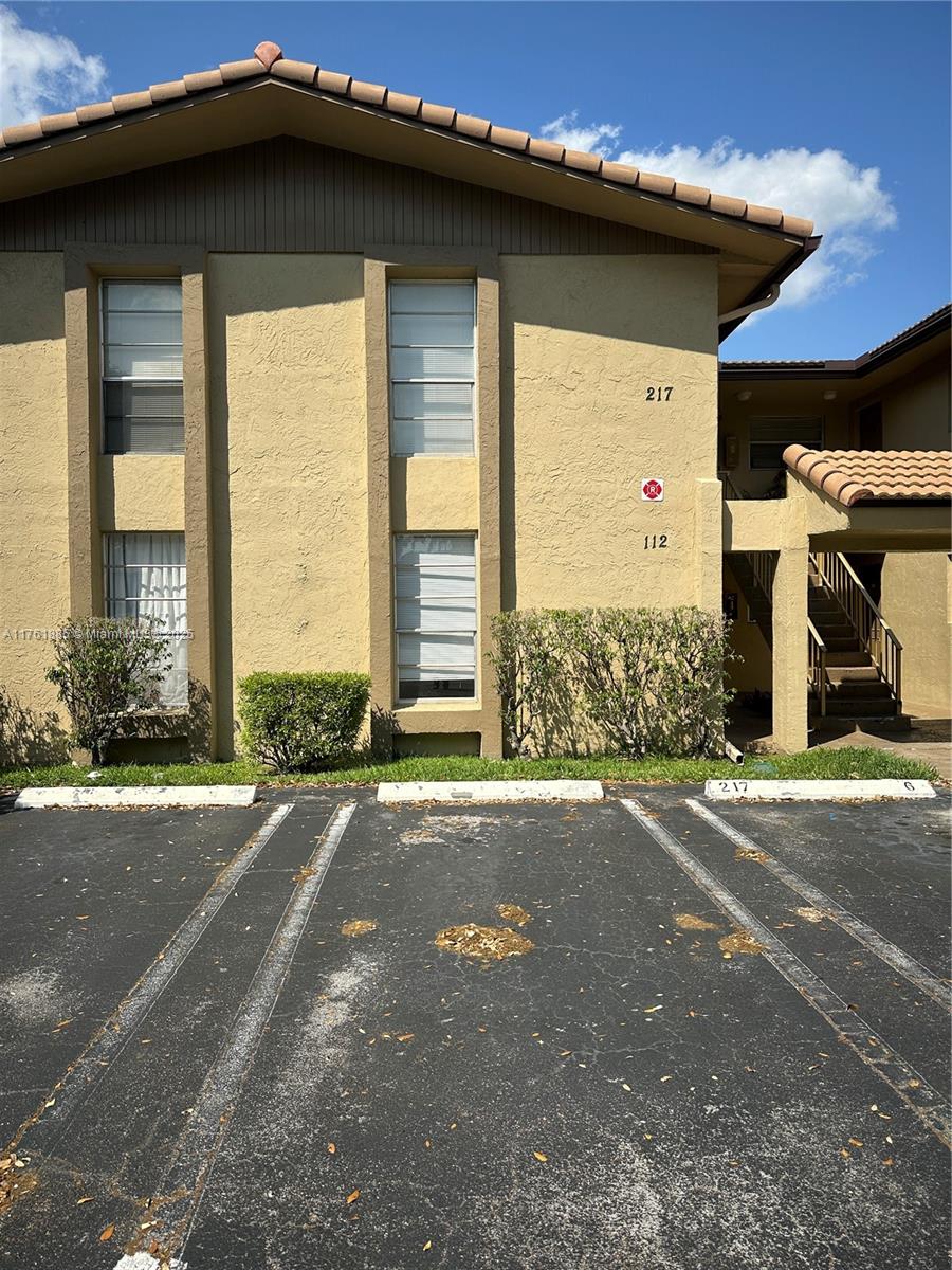Rental Property at 11101 Royal Palm Blvd 112, Coral Springs, Broward County, Florida - Bedrooms: 2 
Bathrooms: 2  - $2,200 MO.