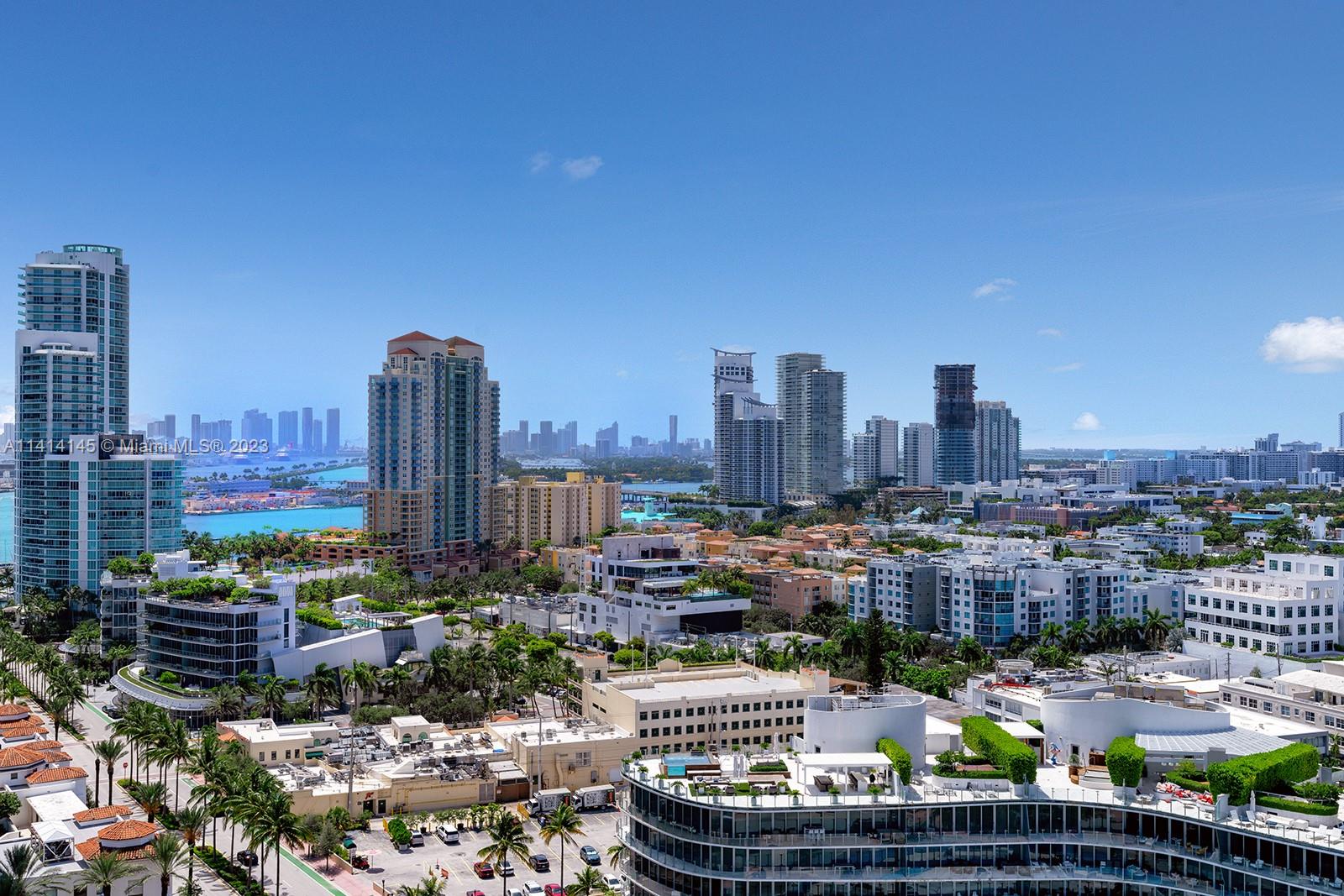 CONTINUUM ON SOUTH BEACH - Residential