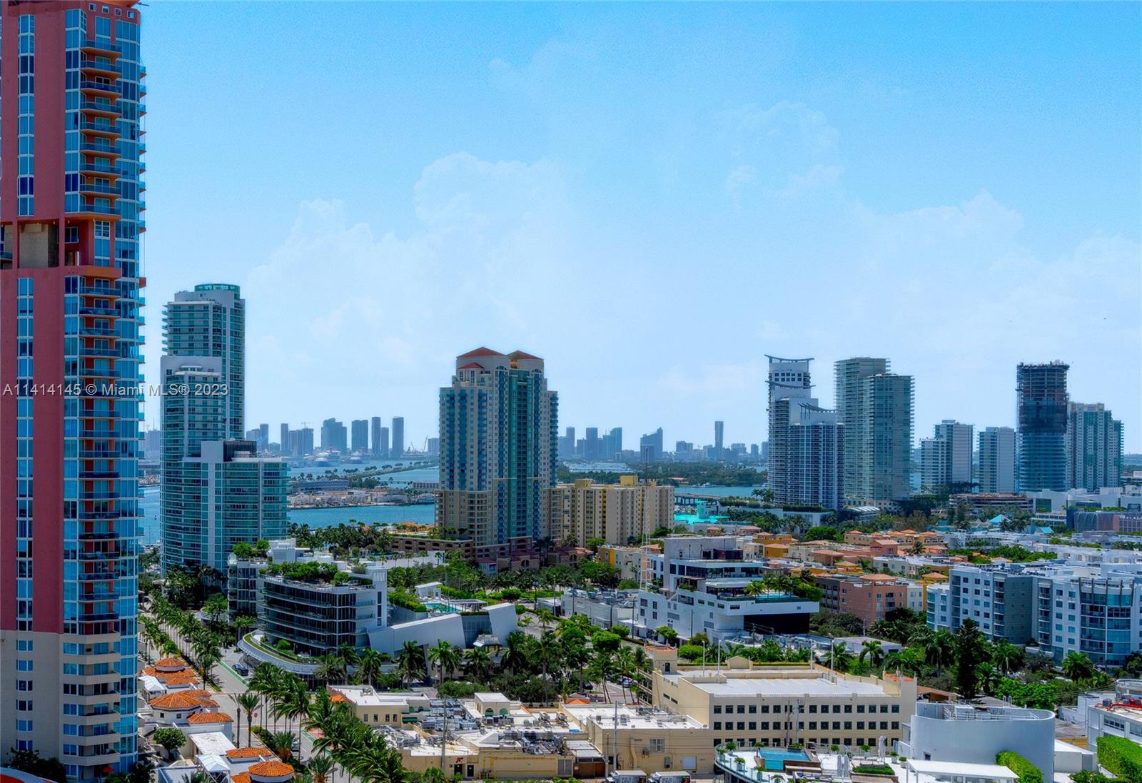 CONTINUUM ON SOUTH BEACH - Residential