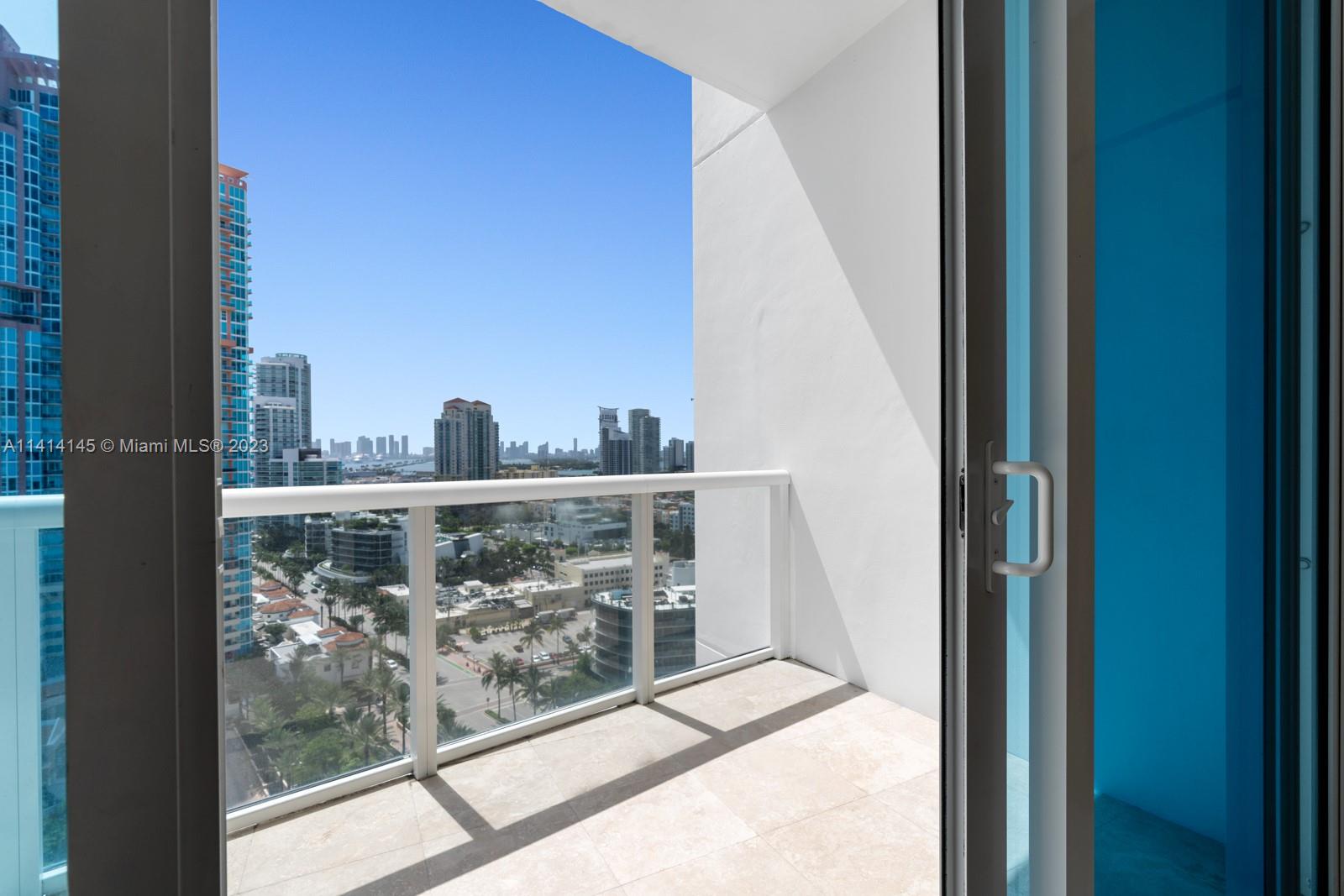 CONTINUUM ON SOUTH BEACH - Residential