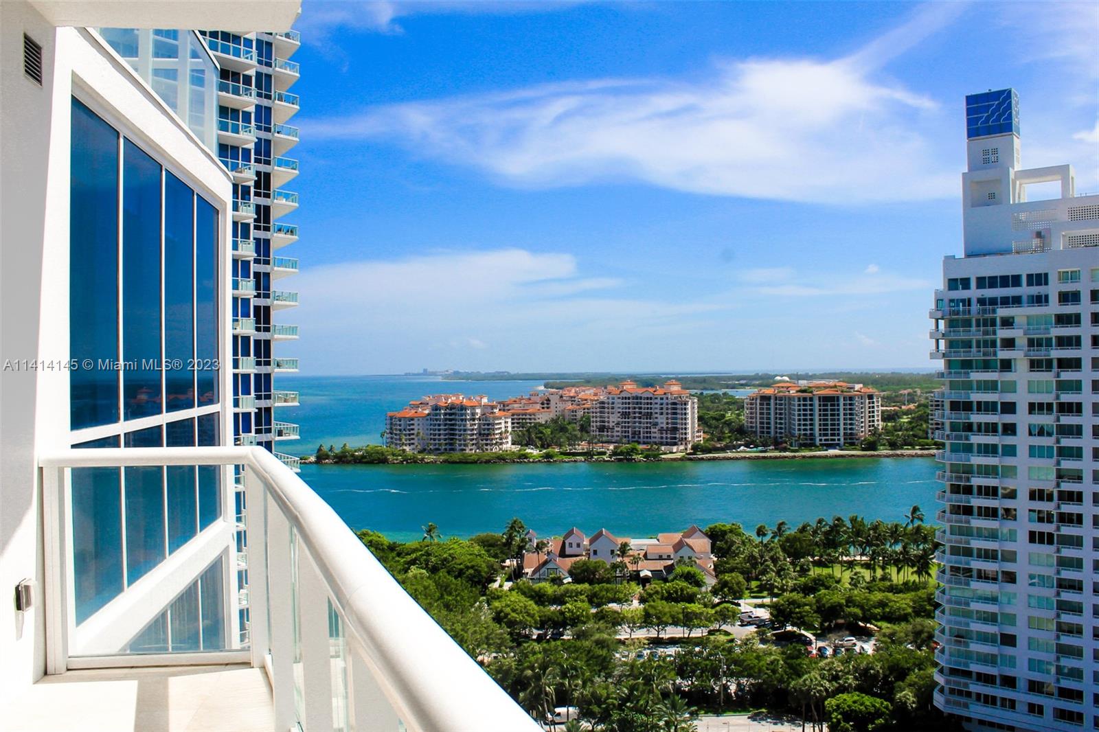 CONTINUUM ON SOUTH BEACH - Residential