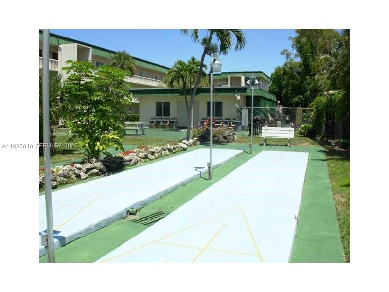 SEVENTEENTH GREEN CONDO - Residential