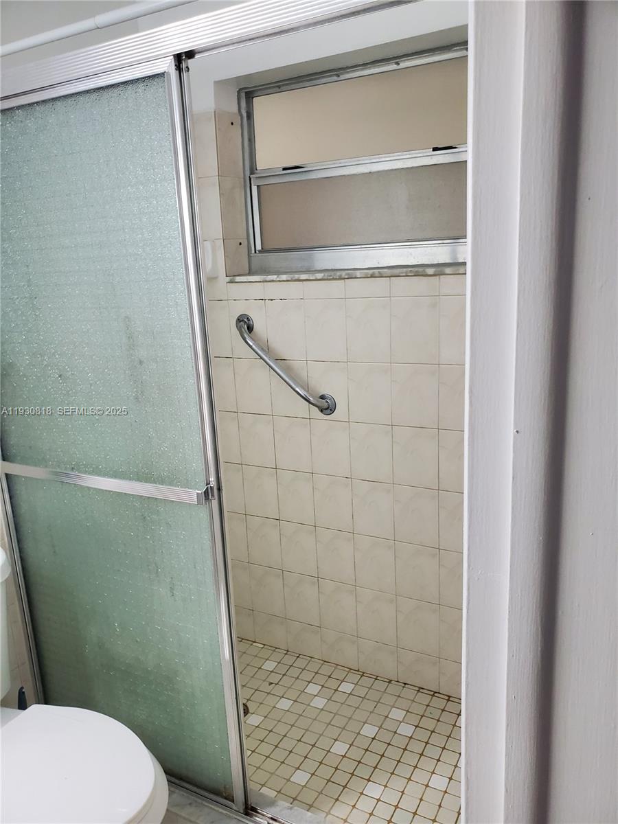 SEVENTEENTH GREEN CONDO - Residential