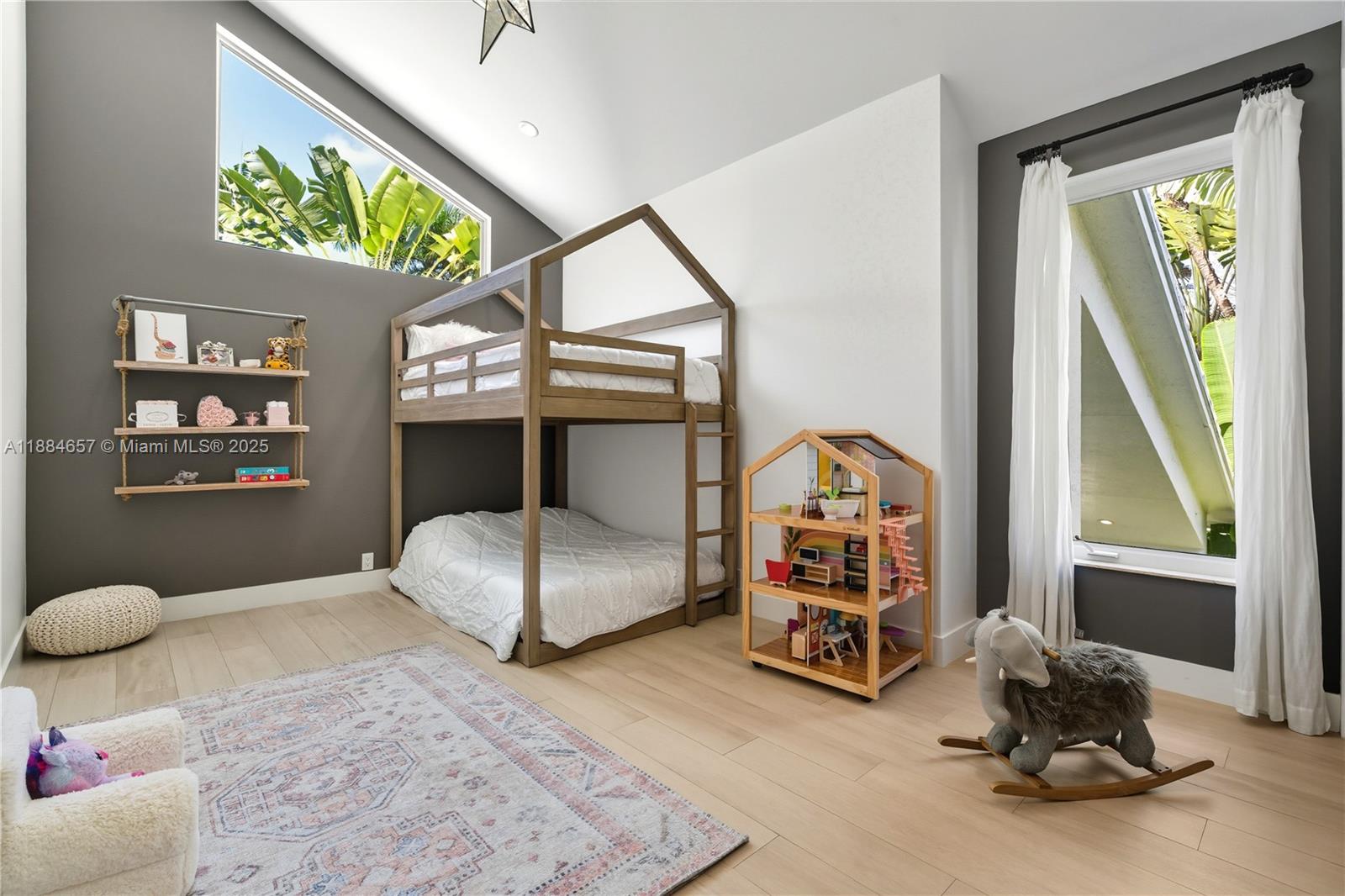 EAST UTOPIA - Residential Lease