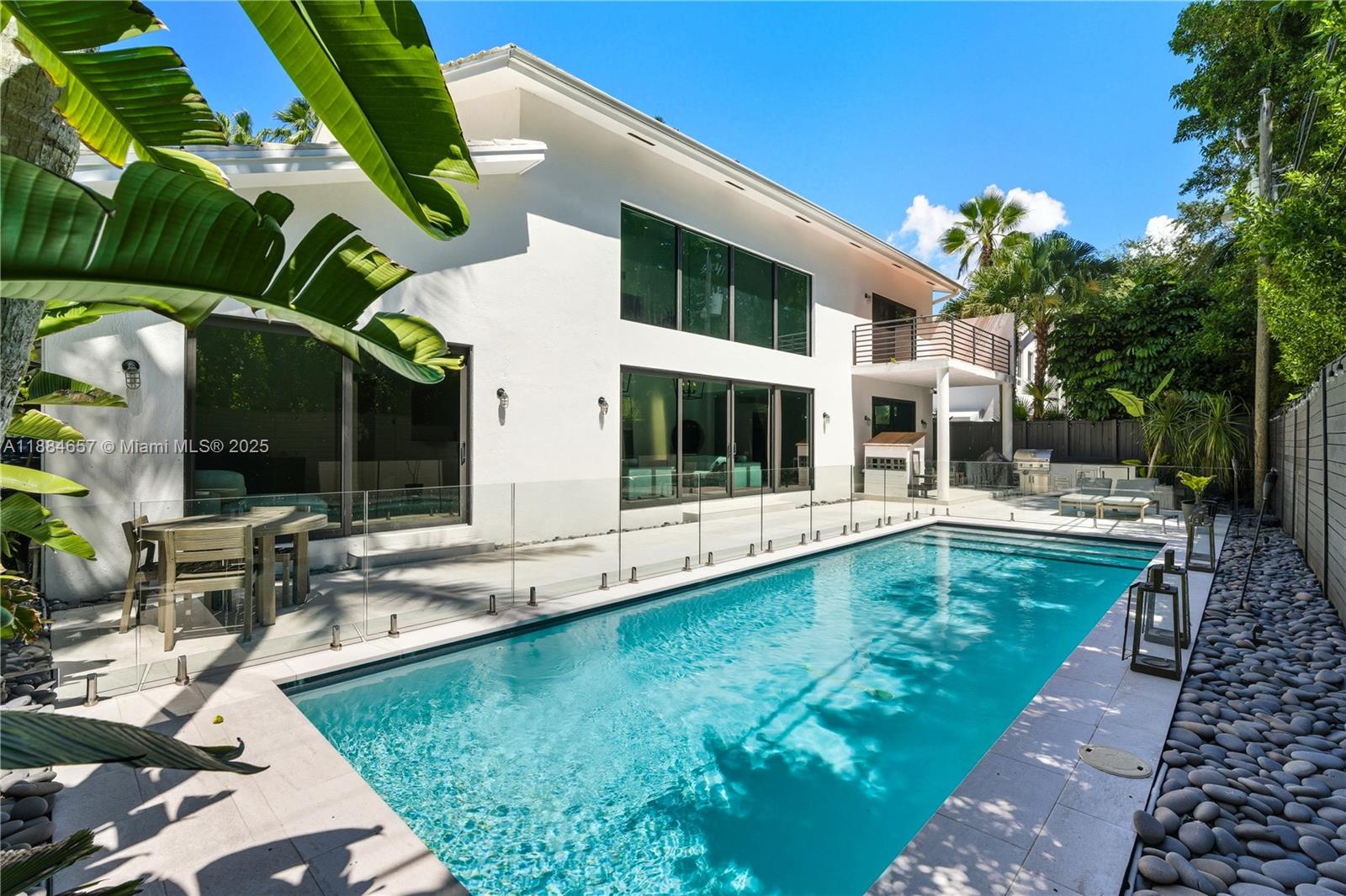 EAST UTOPIA - Residential Lease