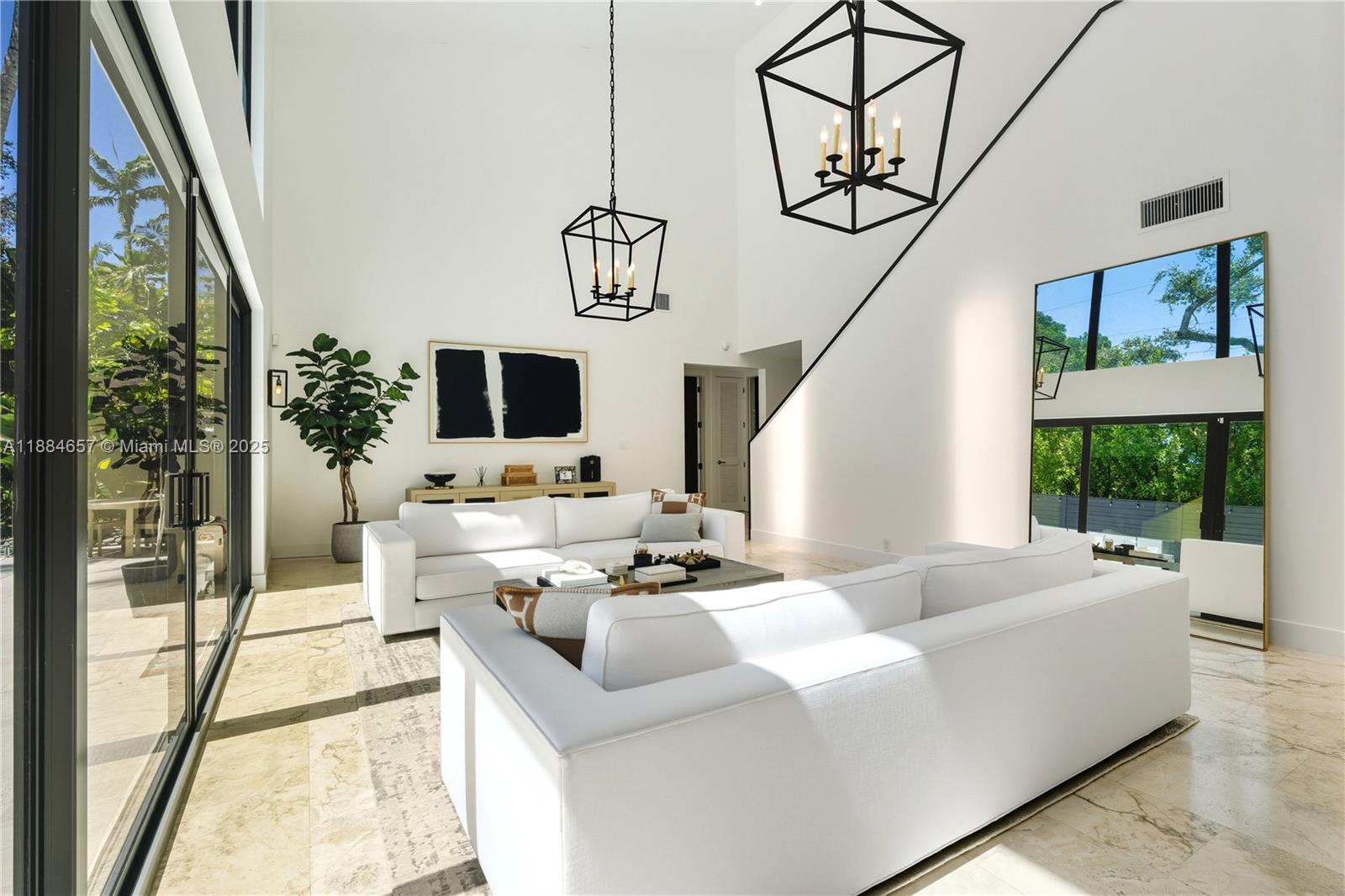 EAST UTOPIA - Residential Lease