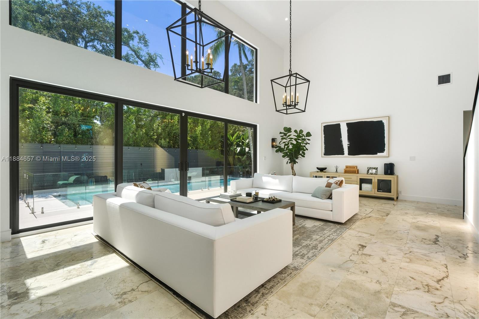EAST UTOPIA - Residential Lease